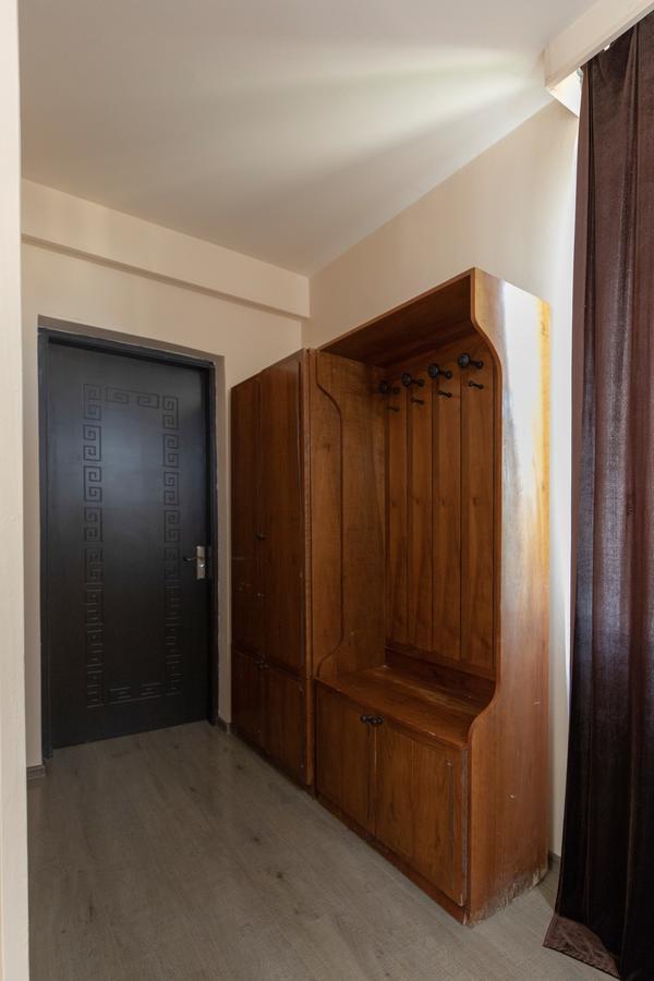 Leader Hotel Gori Exterior foto